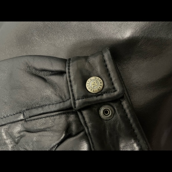 Classic Black Leather Jacket - Picture 9 of 13